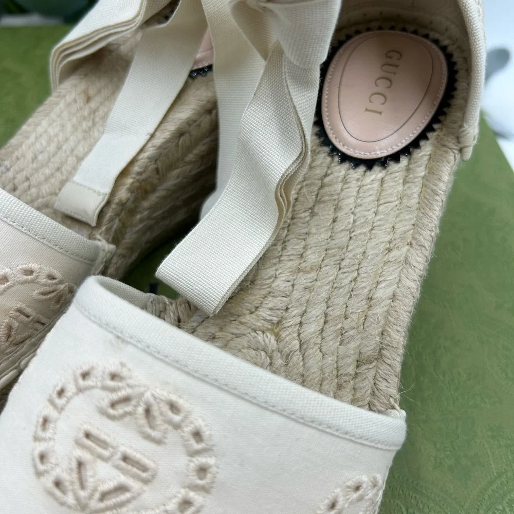 Gucci elegant espadrilles